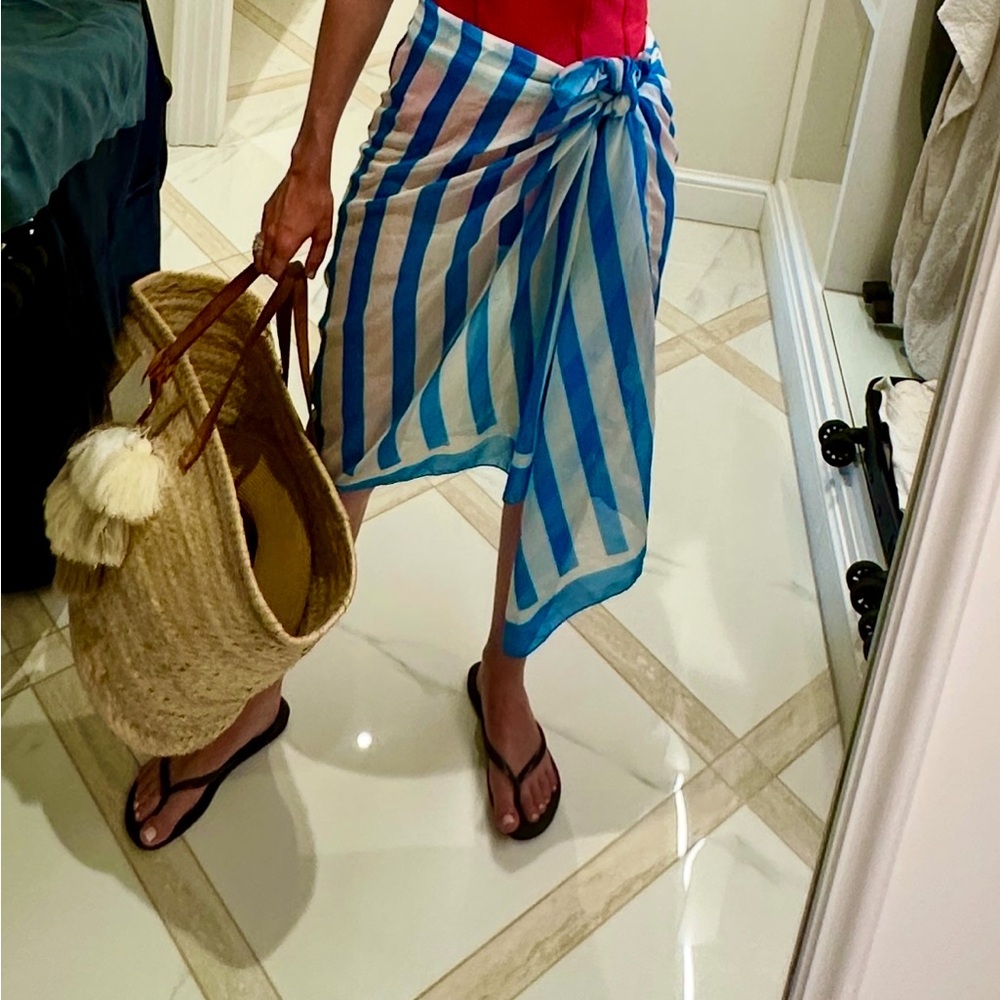 Blue and White SOLID & Striped Sarong